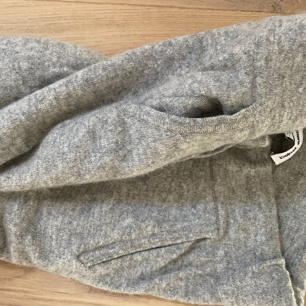 Cashmere Sweats - Picture 2 of 3